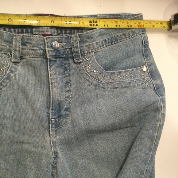 Gloria Vanderbilt Light Wash Skimmer Capri Size 10 - Picture 10 of 13